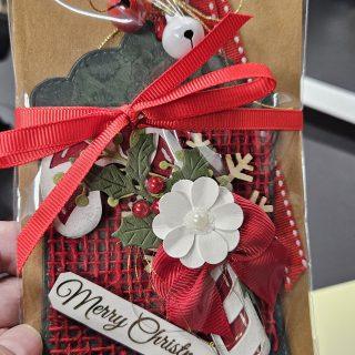 Merry Christmas Green and Red Gift Tags