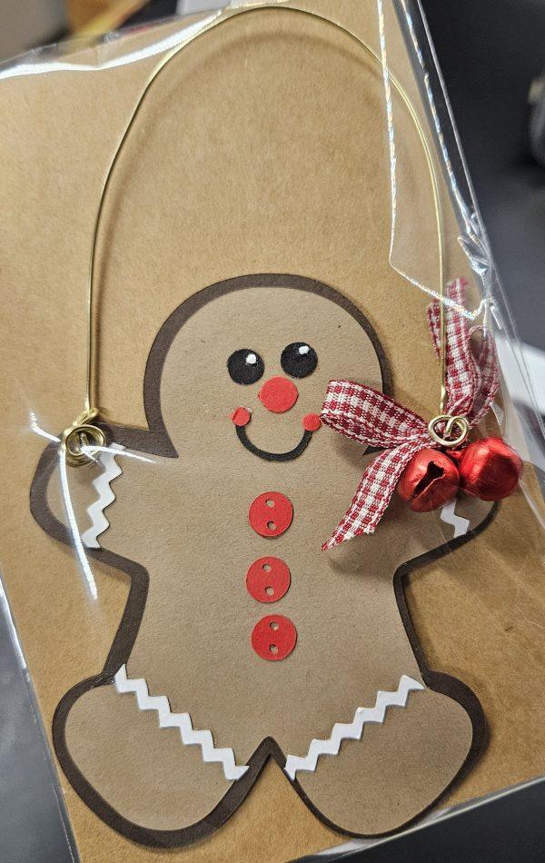 Ginger on Wire and Snowman Gift Tags