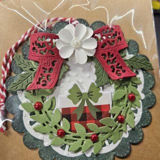 Christmas Wreath Gift Tags