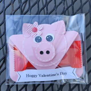 Piggy Valentine's Day Treat Holder