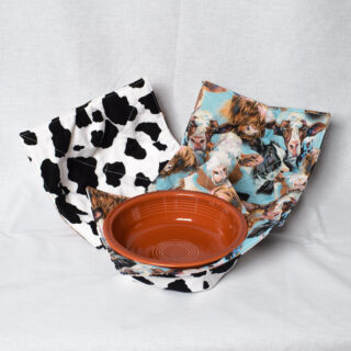 MK01-COWS Soup Bowl Cozy