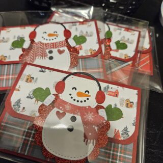 Snowman hug gift card holder